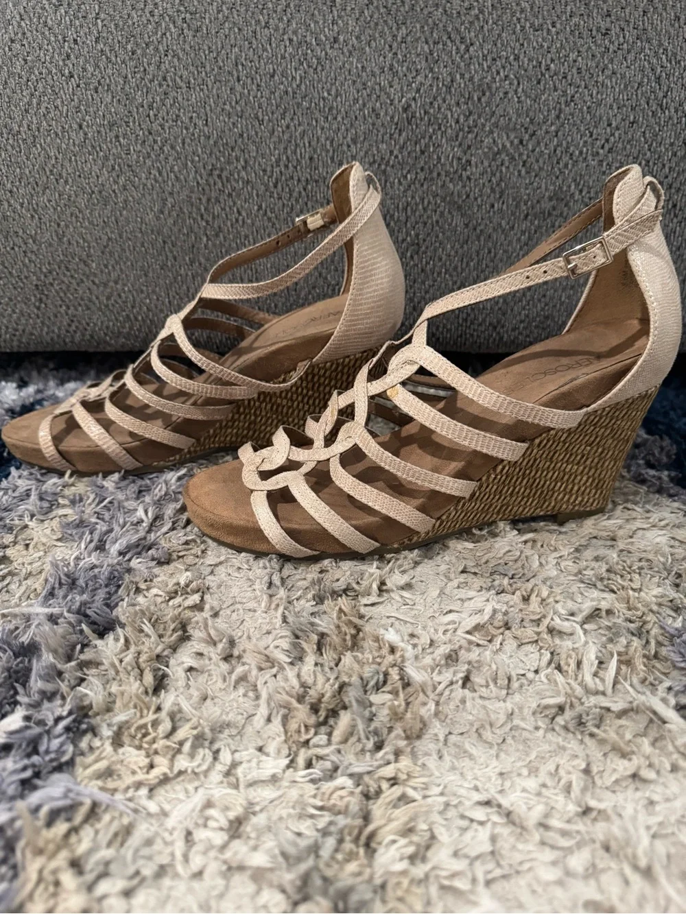 AEROSOLES Beige Metallic Strappy Wedge Sandals
